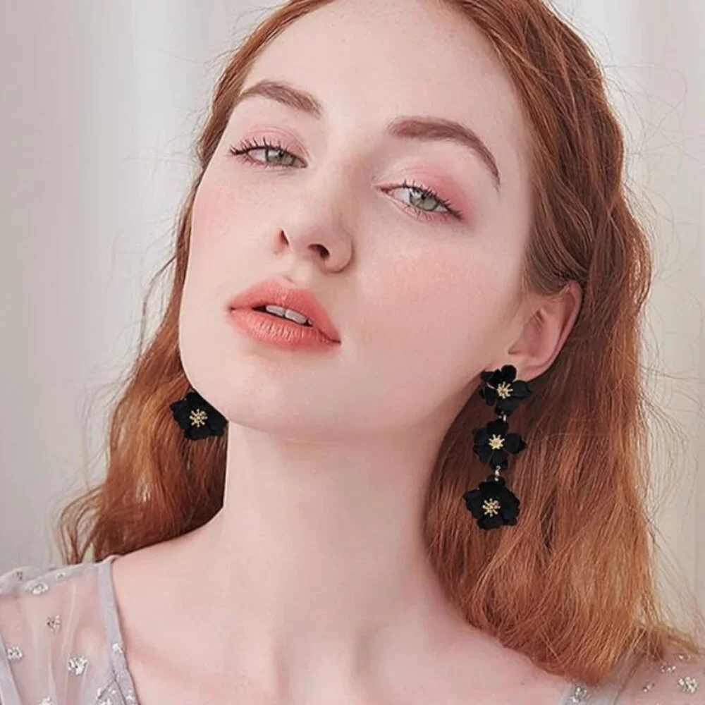 Boho Flower Dangle Earring - Picture 4 of 16